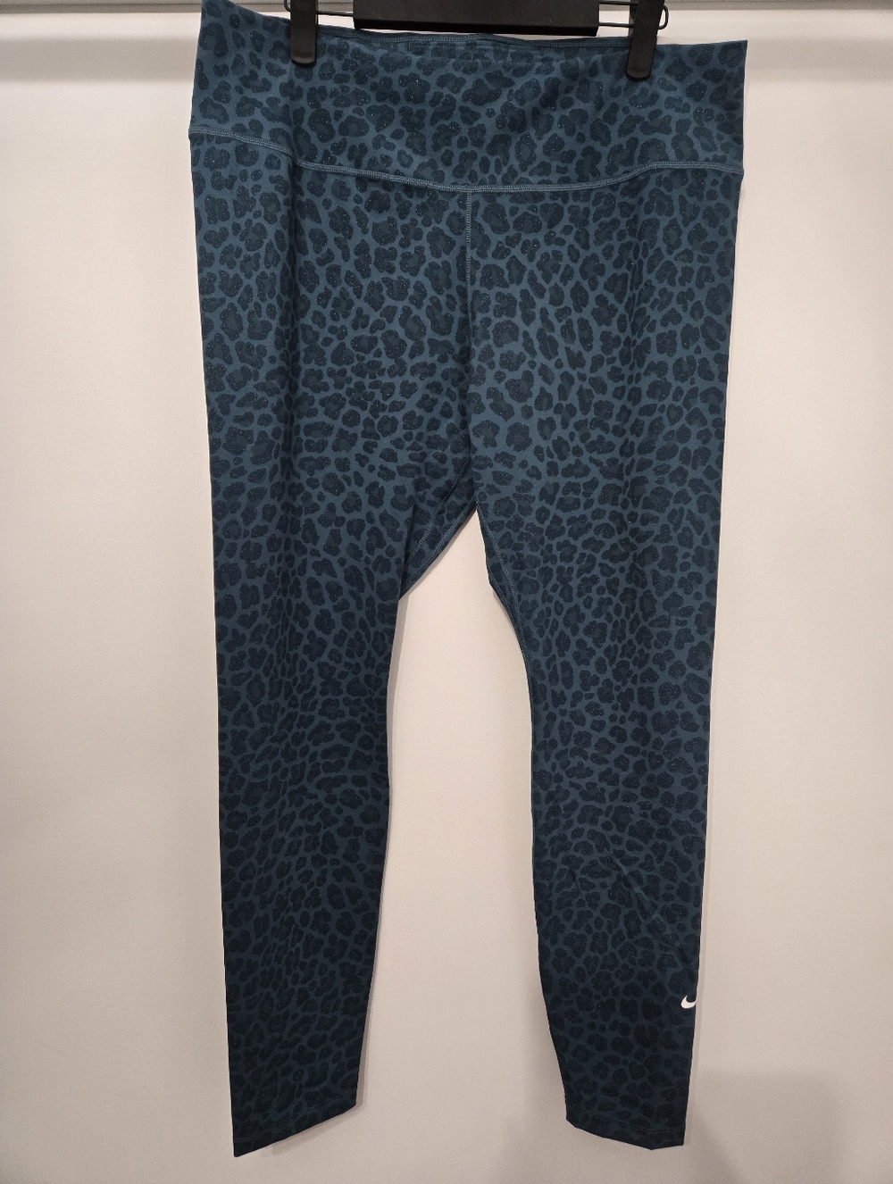 NWT. NIKE ONE DRI-FIT GLITTER LEOPARD PRINT Leggings GREEN / TEAL XL DV7268-393